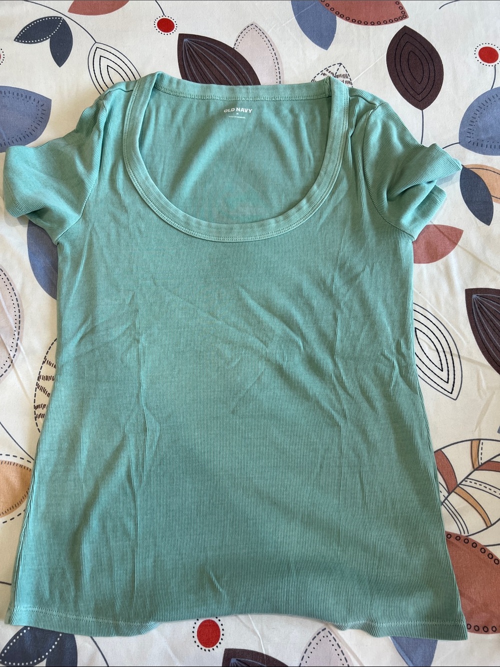 Old Navy Short Sleeve Scoop Neck Tee in Mint